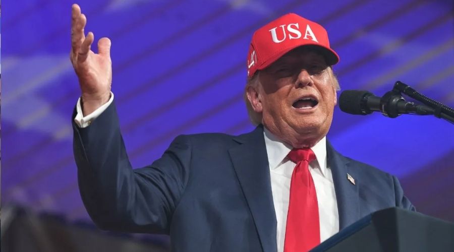 DONALD TRUMP